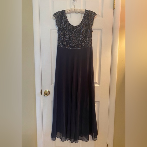 J Kara Long Gown with Flutter Sleeve (8P) - Picture 1 of 8